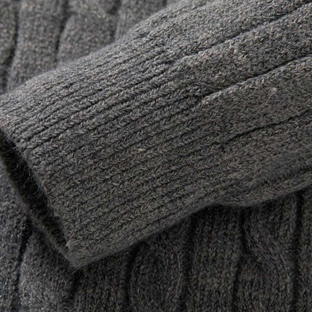Autumn new men's zipper half-high collar twist knit bottoming shirt Autumn new men's zipper half-high collar twist knit bottoming shirt
